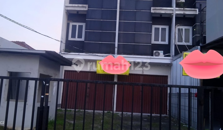 Ruko Strategis Tengah Kota Dijual Murah 1