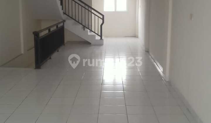 Ruko Strategis Tengah Kota Dijual Murah 2