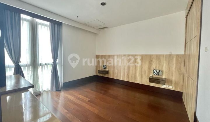 Cozy and Comfortable Strategic Apartment  in South Jakarta 2