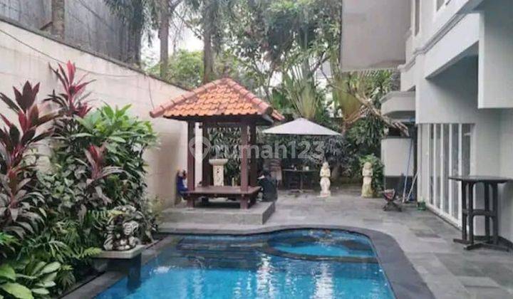 Cozy and Comfortable House for Rent Next to Cilandak Town Square Mall 1