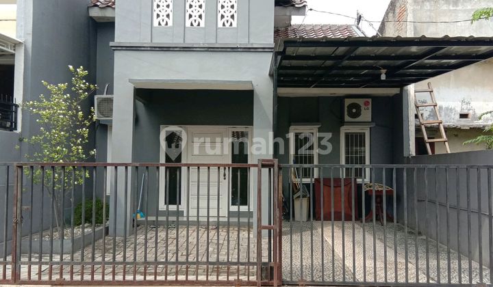 Quick Sale Newly Renovated House Ready to Occupy in South Tangerang 2