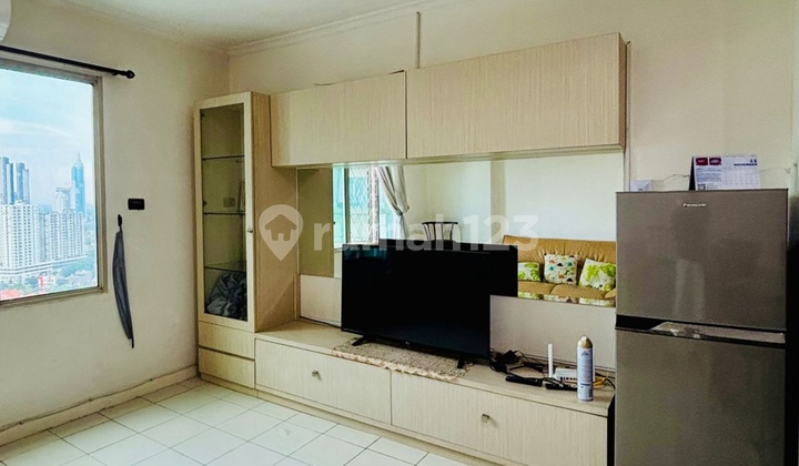 Strategic Semanggi Apartment for Sale at Low Price