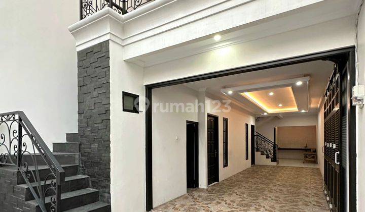 Jual Rumah Baru dalam Kompleks Jakarta Selatan 2