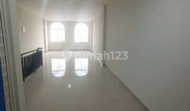 Disewakan Ruko Golf Island PIK 4 Lantai Strategis 275 Juta NEGO!