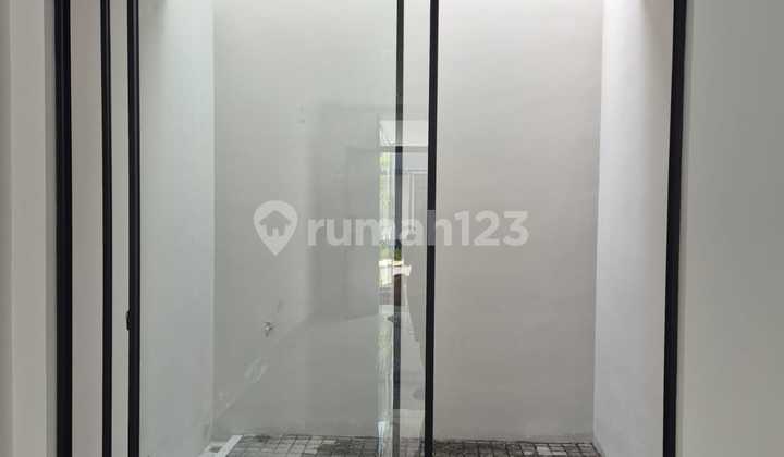 Disewakan Rumah Villa Pasir Putih PIK 2 Ukuran 6x15 3 Kamar 110jt 2