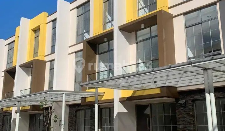 Disewakan Rumah PIK 2 3 kamar Ukuran 4,5x10 3 Lantai cuma 55 Juta Disewakan Rumah PIK 2 3 kamar Ukuran 4,5x10 3 Lantai cuma 55 Juta