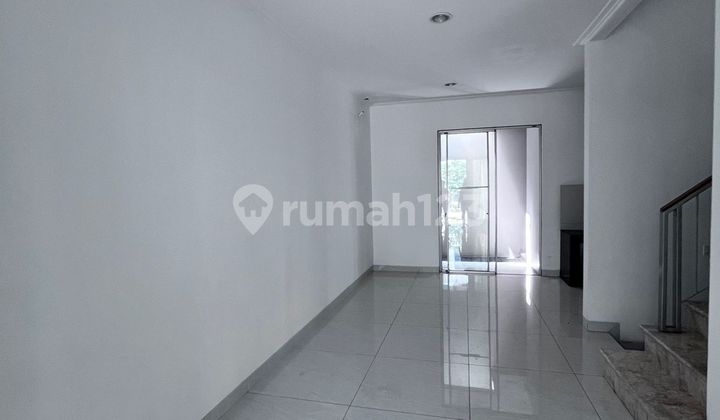 Disewakan Rumah Golf Island PIK Uk 6x15 3 kamar harga 110 Juta/th Disewakan Rumah Golf Island PIK Uk 6x15 3 kamar harga 110 Juta/th