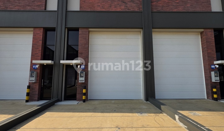 Disewakan Gudang Bizzpark PIK 2 Ukuran 6x20 Full Gudang 115 Juta!