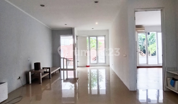 For Sale Cheap House in Daklam Townhouse, Cilandak Tb Simatupang, South Jakarta 2
