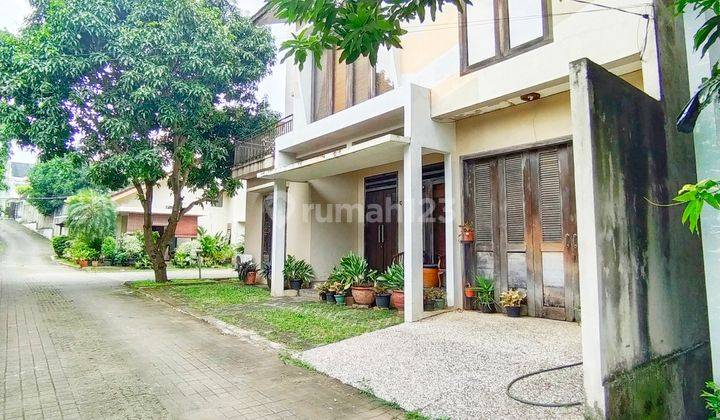 Rumah Dalam Cluster Di Kemang Jakarta Selatan