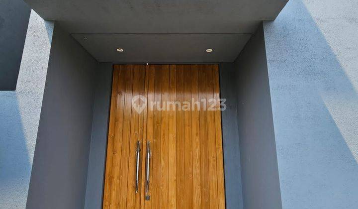 Rumah Baru Design Modern Industrial Di Kemang Jakarta Selatan  2