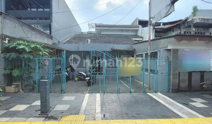 Rumah Untuk Usaha Di Komersil  Dekat Wolter Monginsidi Kebayoran Baru Jakarta Selatan 