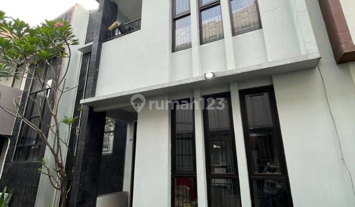 Rumah Bagus Dalam Townhouse Harga Menarik Di Area Famawati Jakarta Selatan  1