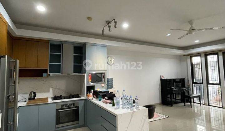 Rumah Bagus Dalam Townhouse Harga Menarik Di Area Famawati Jakarta Selatan  2