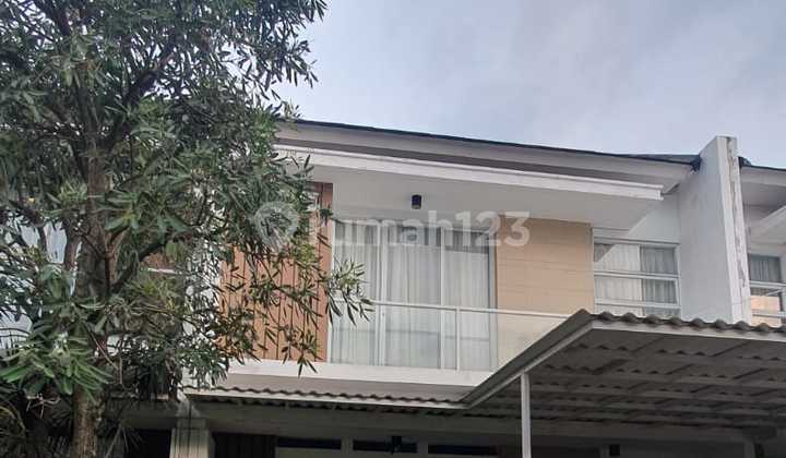 Beautiful House in a Cluster in the Bintaro Park I Area, South Tangerang