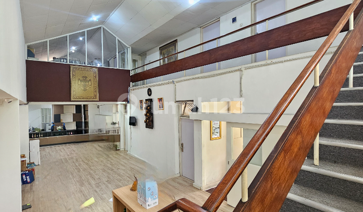 For Sale Commercial House in Kebayoran Baru Area, South Jakarta 2