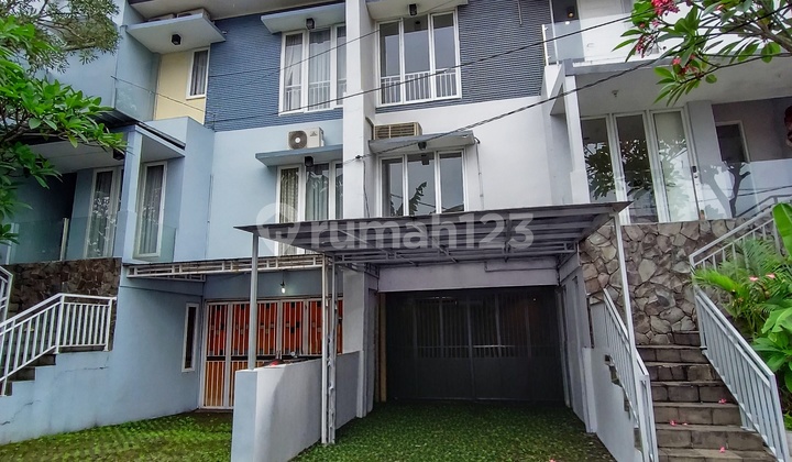 For Sale Cheap House in Daklam Townhouse, Cilandak Tb Simatupang, South Jakarta 1