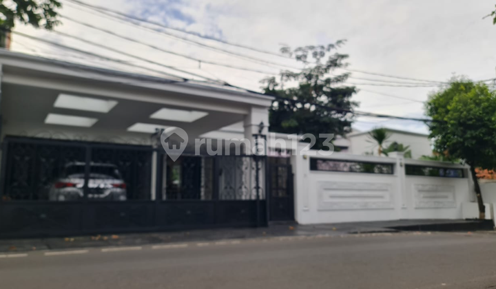 Rumah Cantik Siap Huni di Area Cilandak Jakarta Selatan