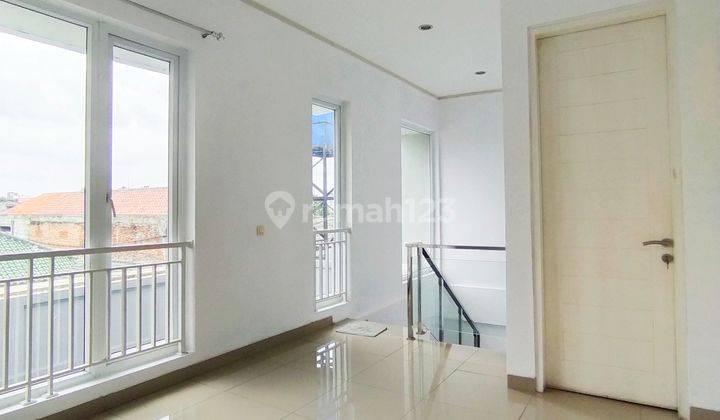 Rumah Dalam Cluster Di Tb Simatupang Cilandak Jakarta Selatan 2
