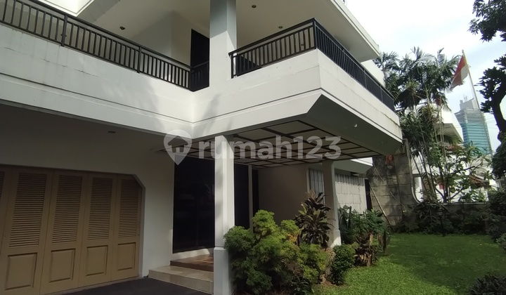 Luxury Ready-to-Occupy House in Kuningan Area, South Jakarta