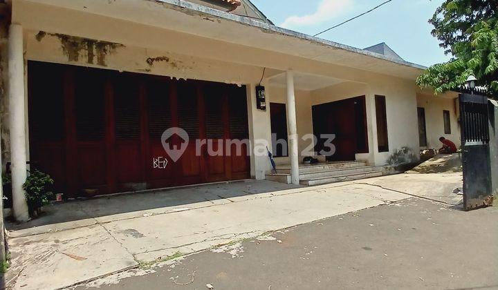 Old House Land Calculation Within Townhouse in Kemang, South Jakarta