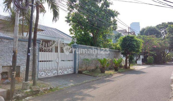 Rumah Cantik Siap Huni Di Kebayoran Baru Jakarta Selatan  1