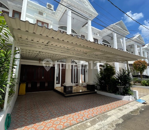 Rumah Cantik Dalam Townhouse Di Jagakarsa Jakarta Selatan