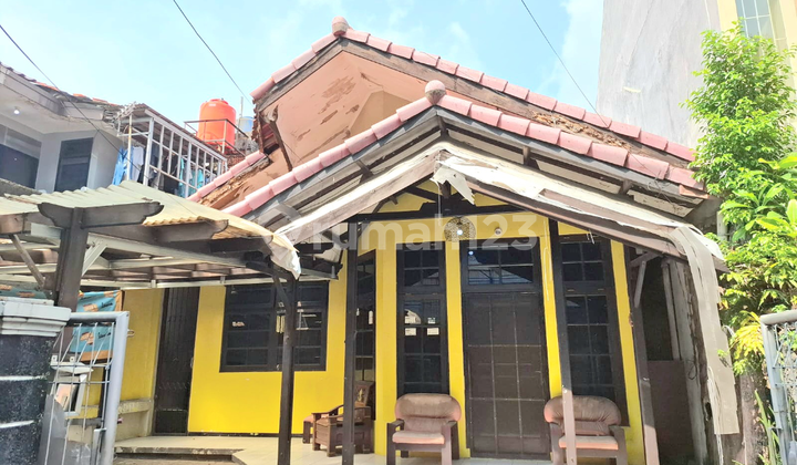 Rumah Hitung Tanah di Pejaten Barat Jakarta Selatan