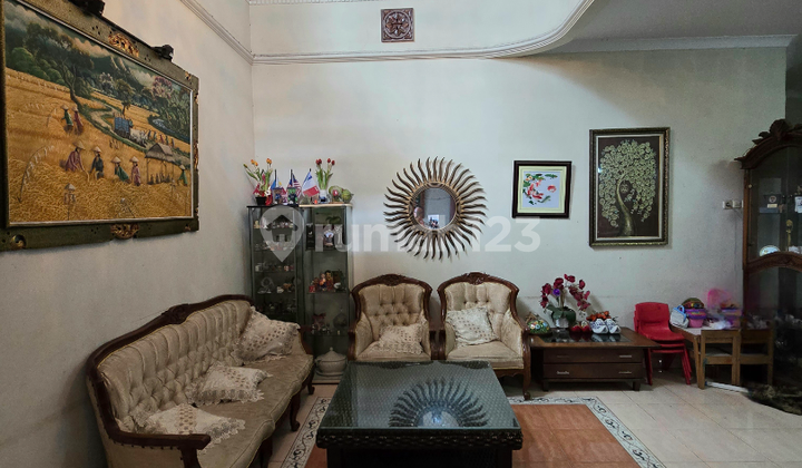 House in Strategic Location Suitable for Boarding Rooms in Cipete, South Jakarta 2