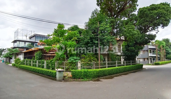 Rumah Dalam Komplek di Area Patal Senayan Jakarta Selatan