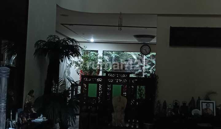 Dijual Rumah Besar di Pondok Indah, Jakarta Selatan