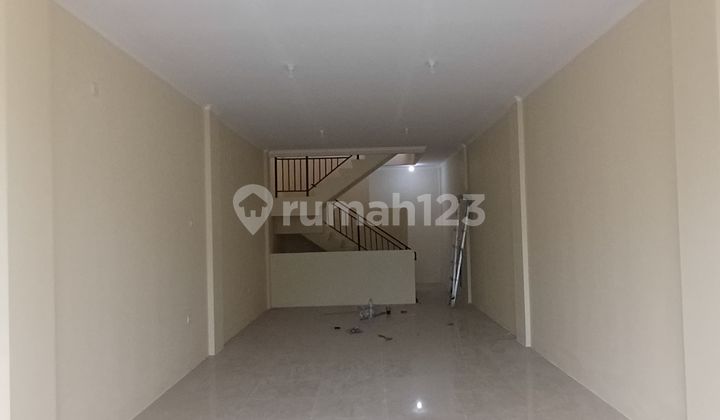 Disewakan Murah Ruko Baru di Boulevard Green Ville, Duri Kepa, Kebon Jeruk, Jakarta Barat