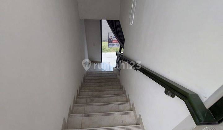 Disewakan Cepat Rumah di Lavon Swancity  4