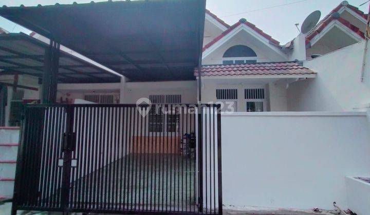 Dijual Cepat Rumah Minim. Di Taman Harapan Baru,  Bekasi
 1