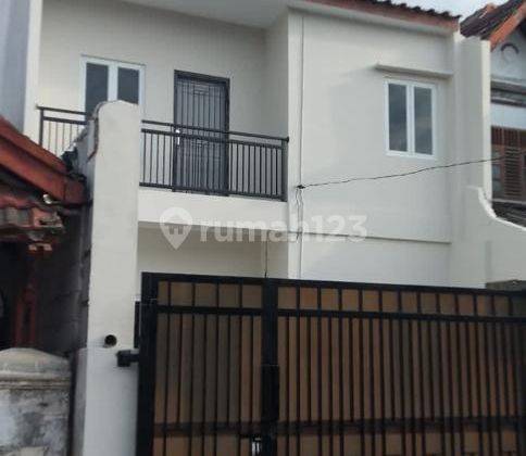 Dijual cepat rumah baru bangun siap huni, Harapan Indah Bekasi 1