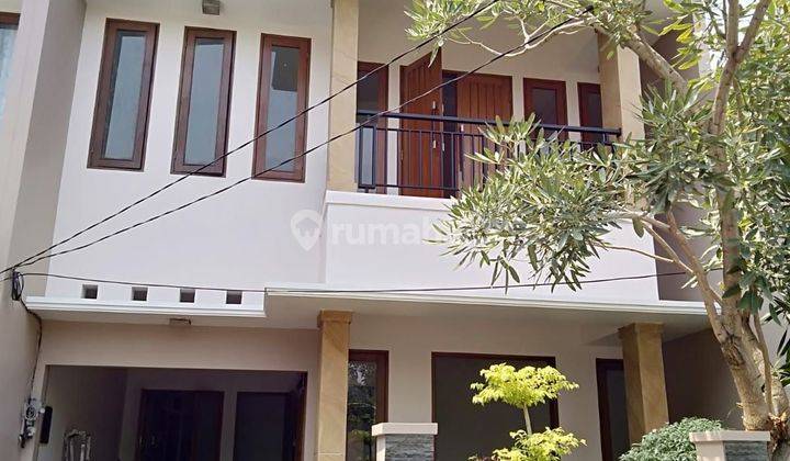 Dijual rumah baru 2 lantai di Kemang, Jakarta Selatan 1