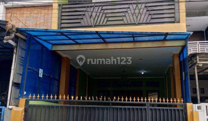 Dijual Rumah Gress Terawat 2,5 Lantai
Semi Furnished di Pisangan Rawamangun
 1