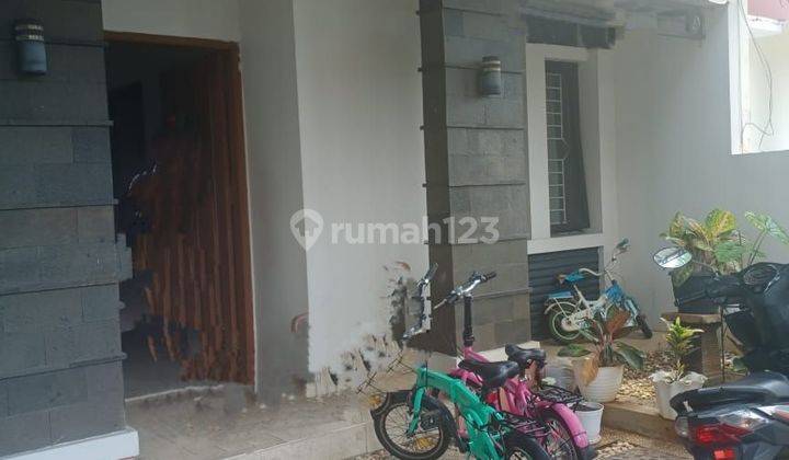 Dijual Cepat Rumah Elegan 2 Lantai Model Mezanine, Cluster Aralia, Harapan Indah, Bekasi.
 2