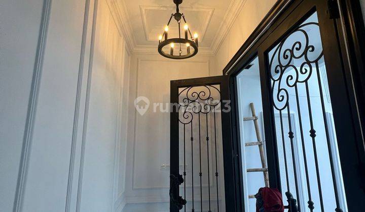 Rumah baru american classic jakarta selatan 2