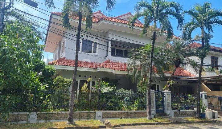 Rumah mewah murah furnished di Perumahan kedoya  dekat pintu toll kebon jeruk 2