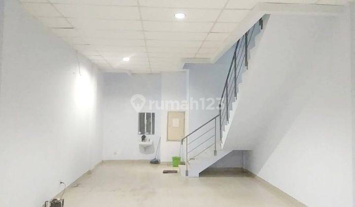 Sewa Ruko Sudah Renov 3 Lantai Cocok Untuk Office Di Taman Tekno BSD 2