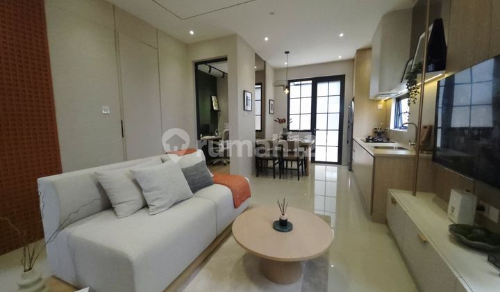 Modern Residence with Green Living Concept and Minimalist Tropical Design Featuring Natural Green Ambiance and Complete Facilities for Modern Families Prioritizing Comfort and Security. 2