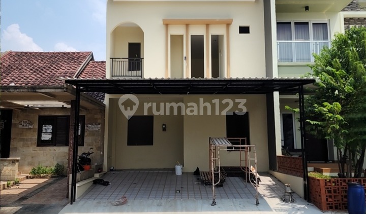 Beautiful 2-Story House In Sutera Delima Alam Sutera