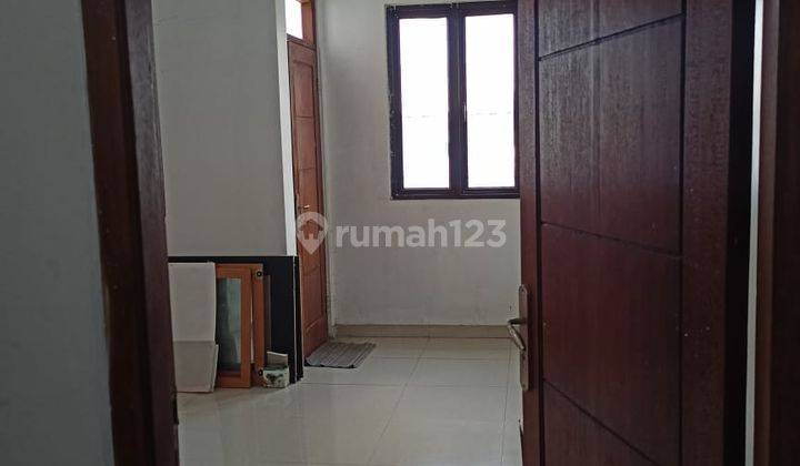 Ruko 2 1 2 Lantai di Harapan Indah Bekasi 6