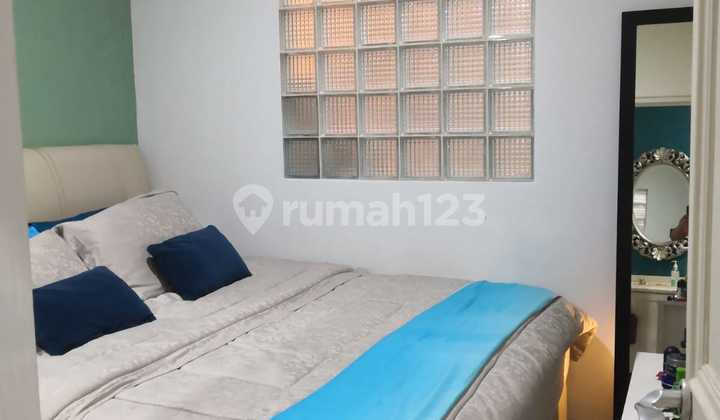 For Sale Renovated 2-Story Fully Furnished House in Metland, East Jakarta For Sale Renovated 2-Story Fully Furnished House in Metland, East Jakarta