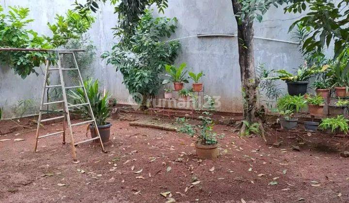 Dijual Rumah Hitung Tanah Pondok Bambu Jakarta Timur 2