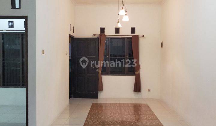 SEWA RUMAH DI MINA VILLA ILHAMI KARAWACI TANGERANG 