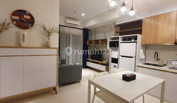 Apartement Roseville Soho and Suite 2 BR Furnished Baru 5