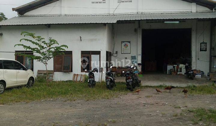 Di sewakan gudang di jl.woltermonginsidi semarang timur 1
