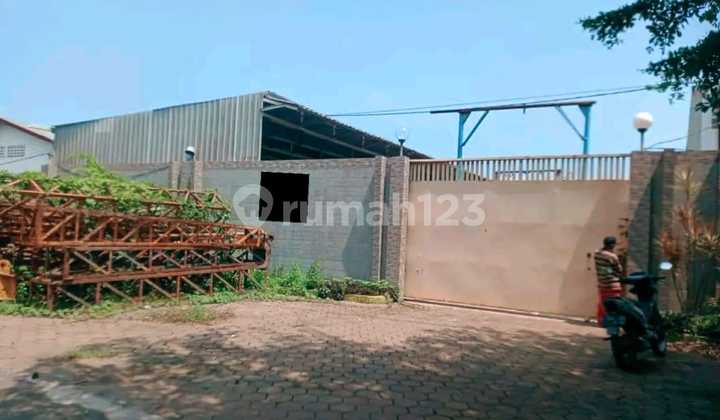Warehouse for Sale Beside Untung Suropati Main Road, Manyaran, Semarang 1